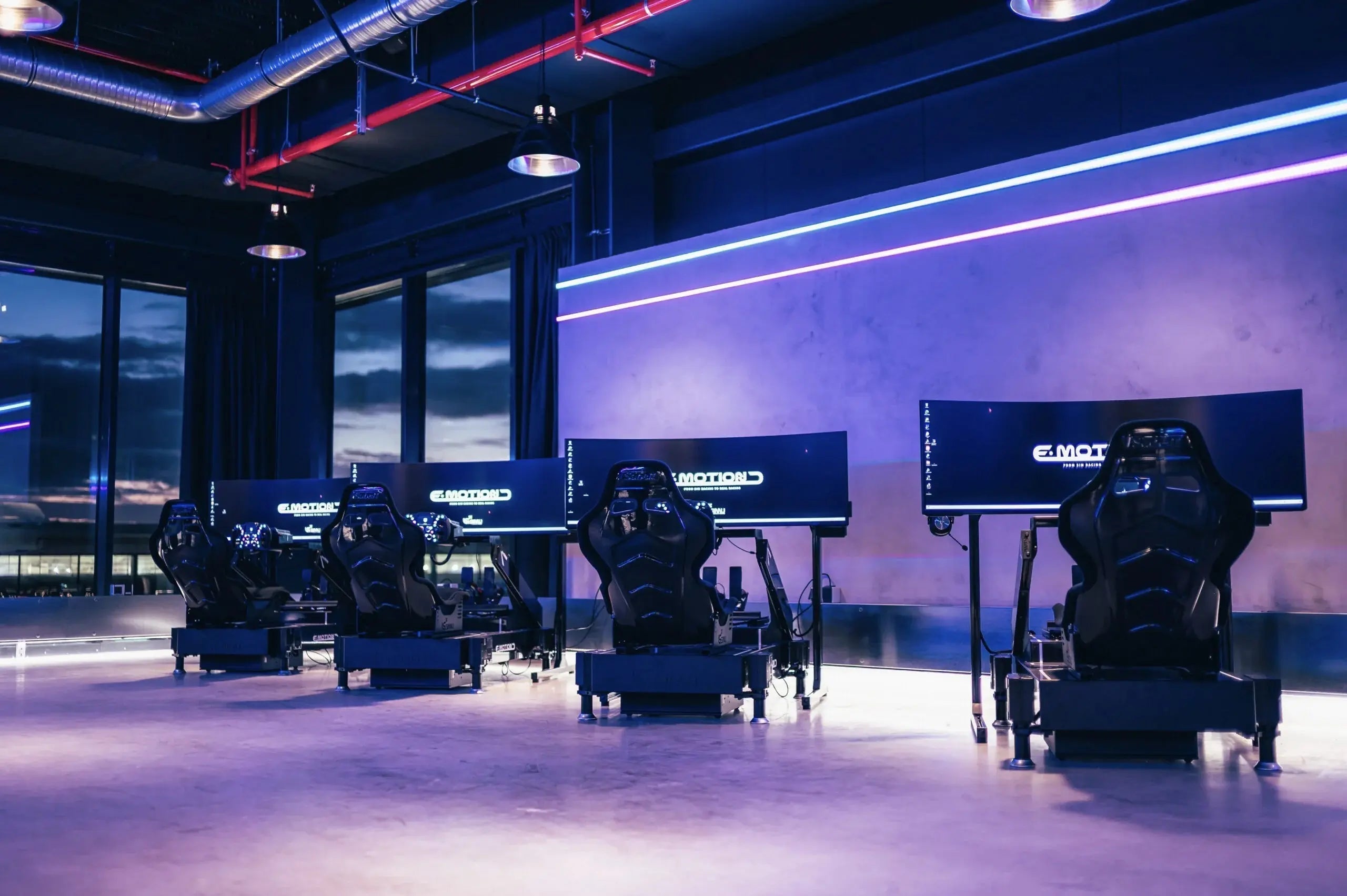 E-Motion Luxembourg : 15 simulateurs installés pour une expérience hors norme LPSIMU