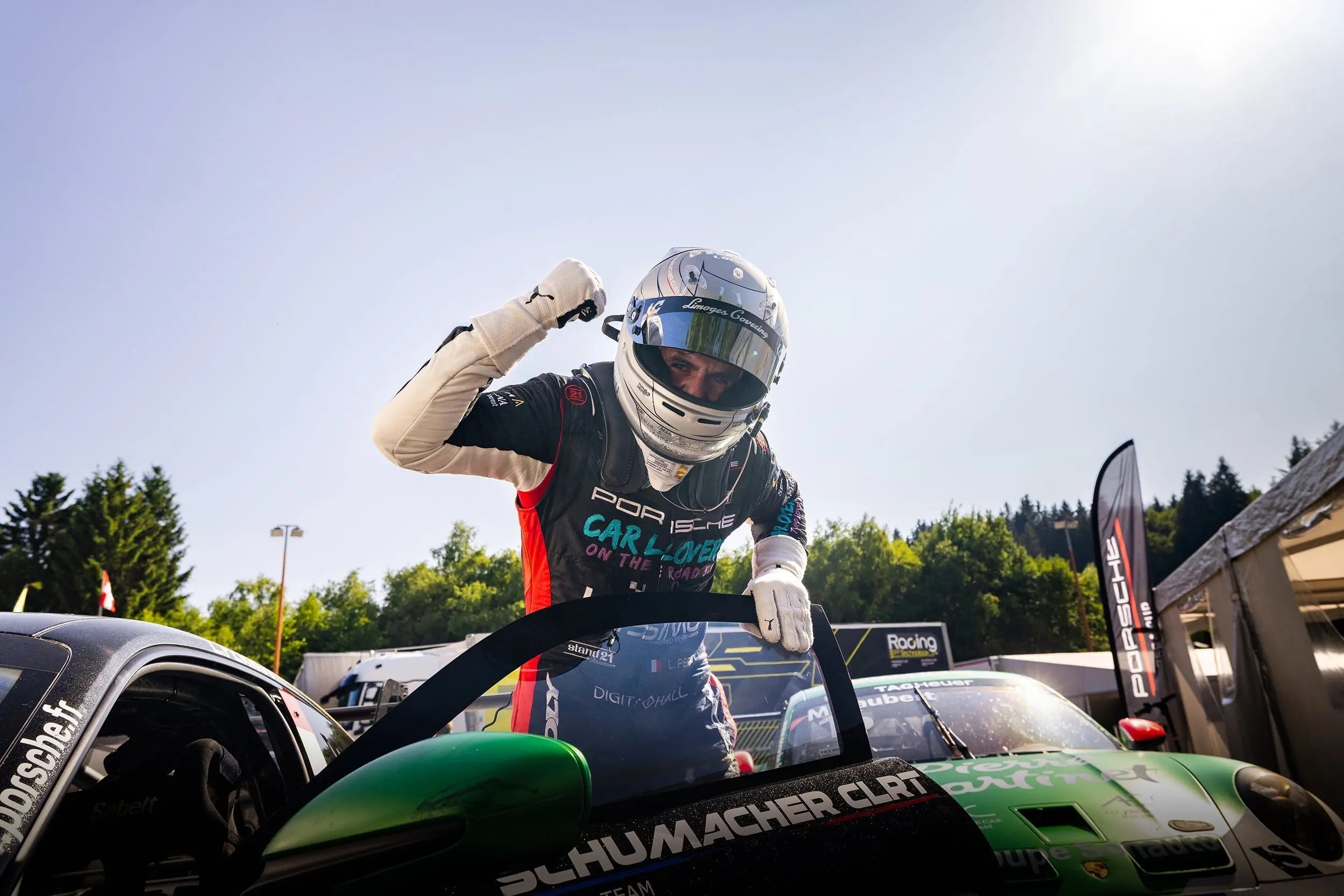 LPSIMU-sur-la-plus-haute-marche-à-Spa-Francorchamps LPSIMU