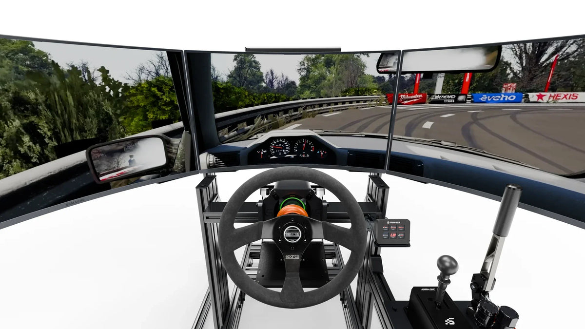three 32-inch Samsung displays and PC on the LP3 EVO Drift