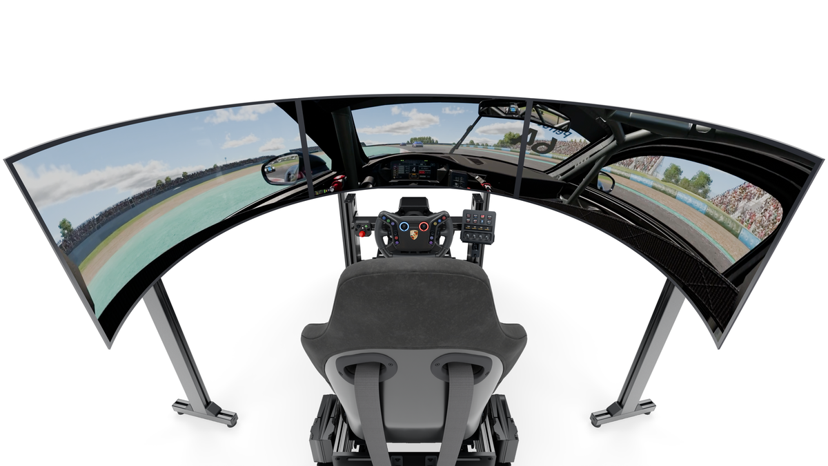 Simulateur de pilotage GT LPSIMU LP5 MOTION, vue embarquée des écrans